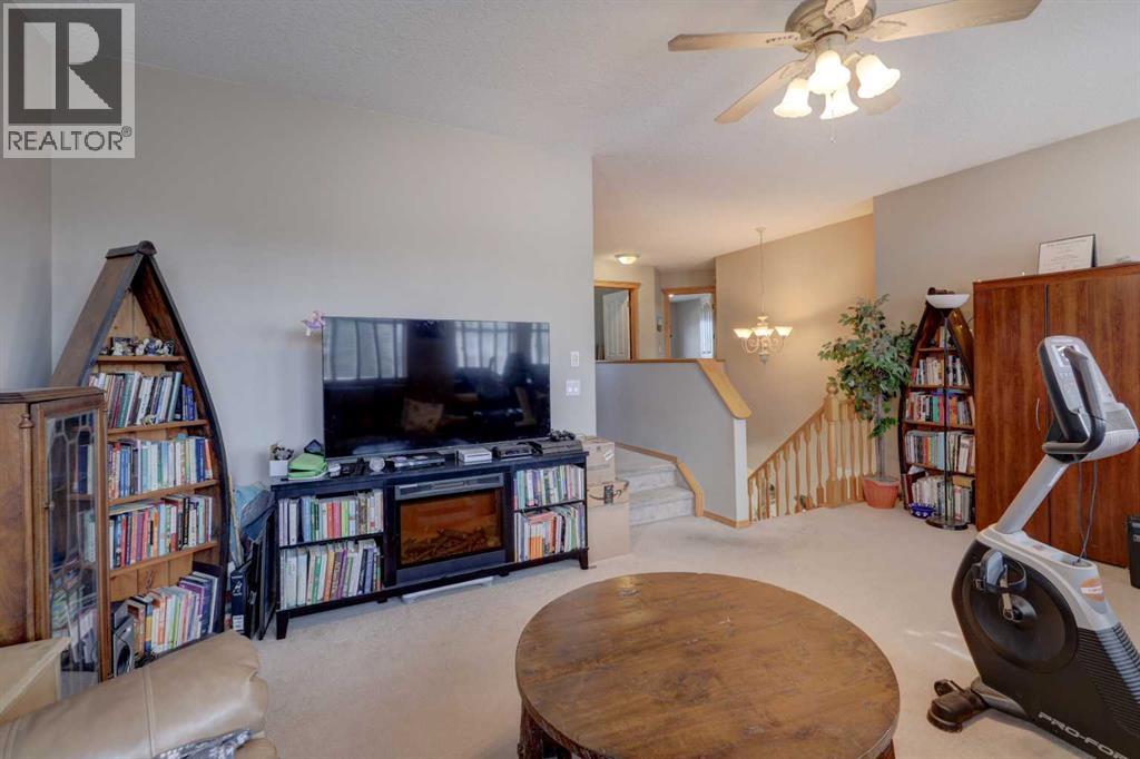 26 Bow Ridge Link, Cochrane, Alberta  T4C 1V4 - Photo 18 - A2290304