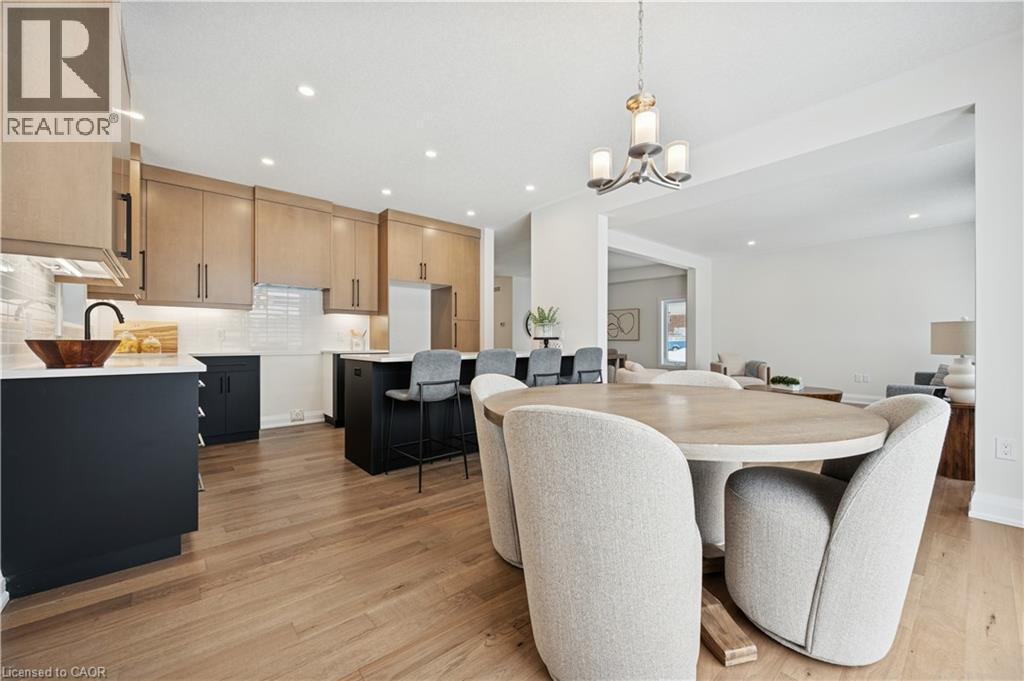 702 Autumn Willow Drive, Waterloo, Ontario  N2V 0H8 - Photo 14 - 40809037