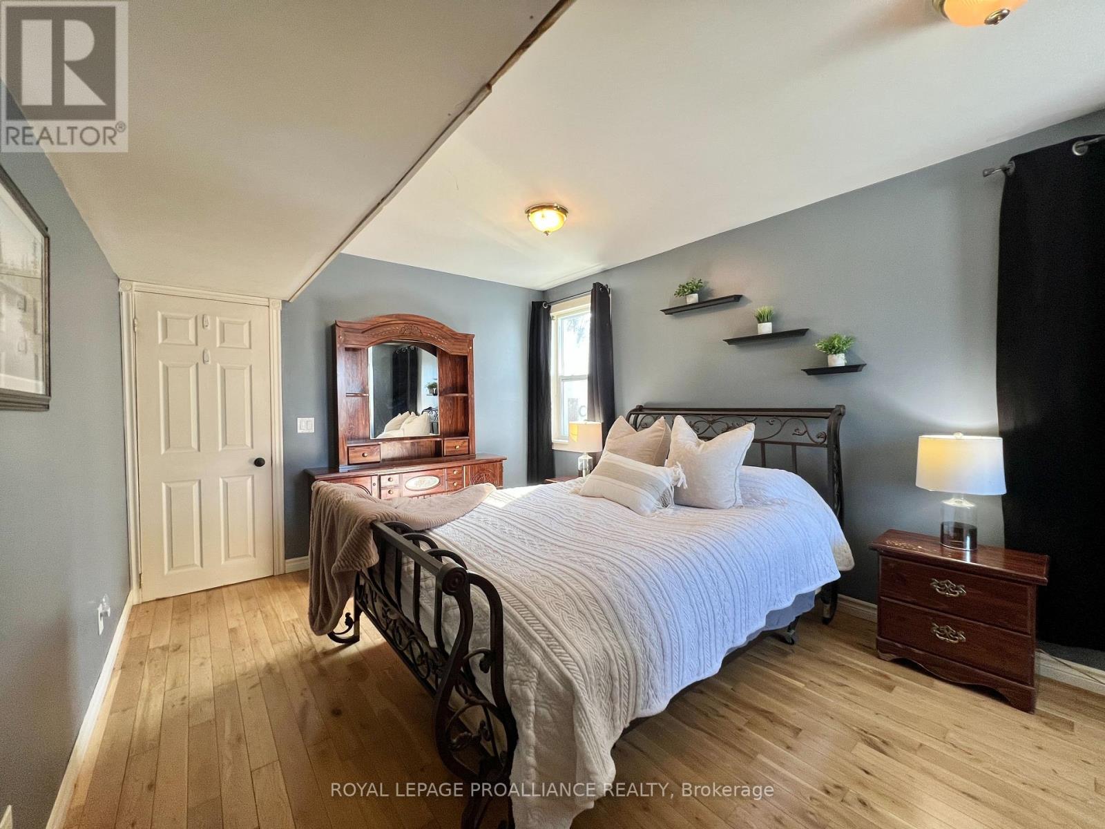 29 Pringle Drive, Belleville, Ontario  K8P 2L2 - Photo 5 - X12840106