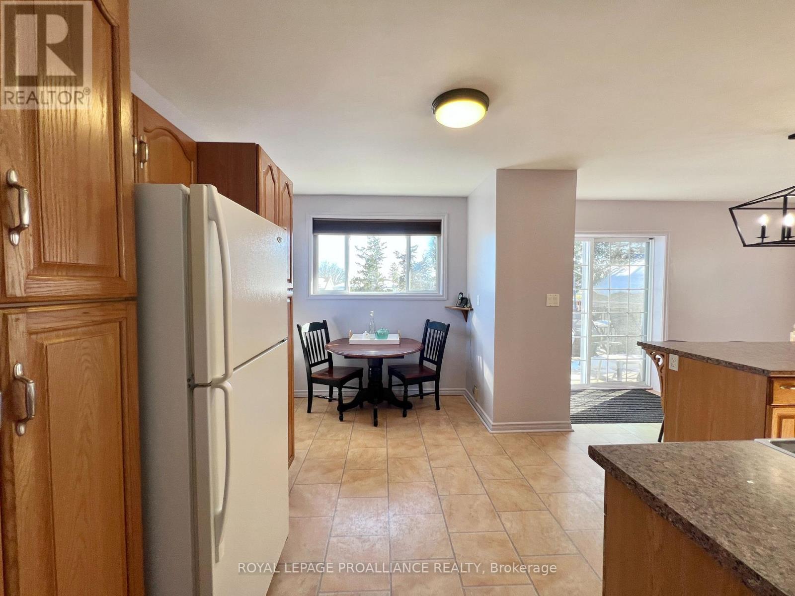 29 Pringle Drive, Belleville, Ontario  K8P 2L2 - Photo 8 - X12840106