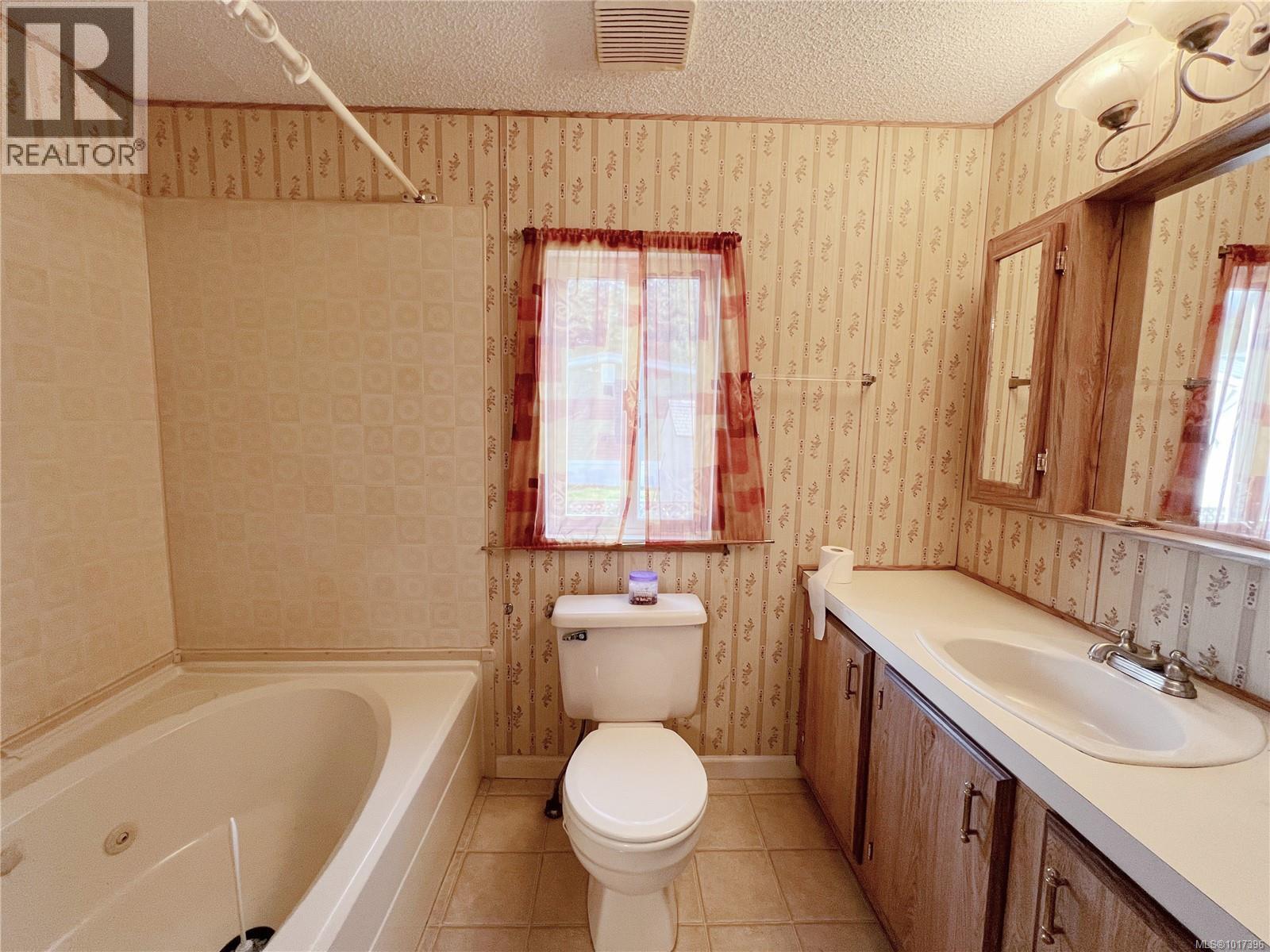 602 Matchlee Dr, Gold River, British Columbia  V0P 1G0 - Photo 10 - 1017396