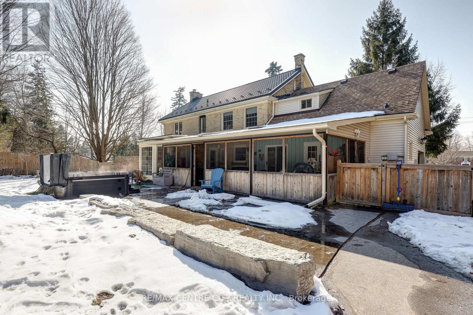 339 Sunset Drive, Central Elgin, Ontario  N5R 3C6 - Photo 11 - X12840160