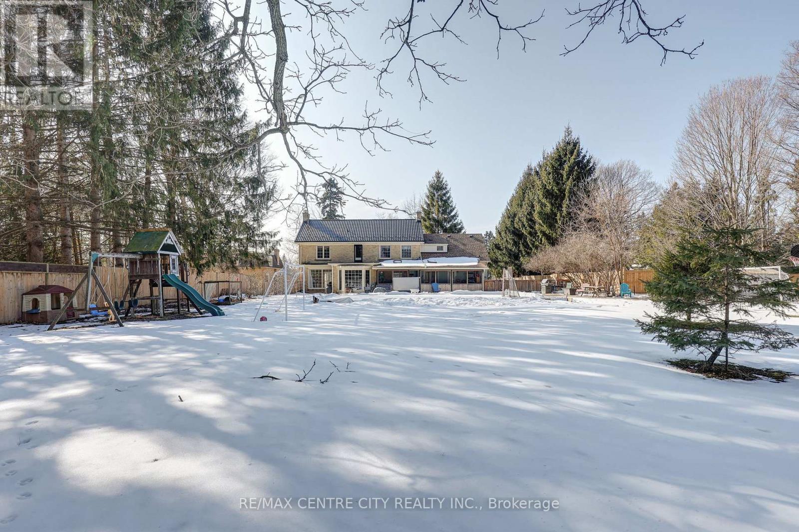 339 Sunset Drive, Central Elgin, Ontario  N5R 3C6 - Photo 13 - X12840160