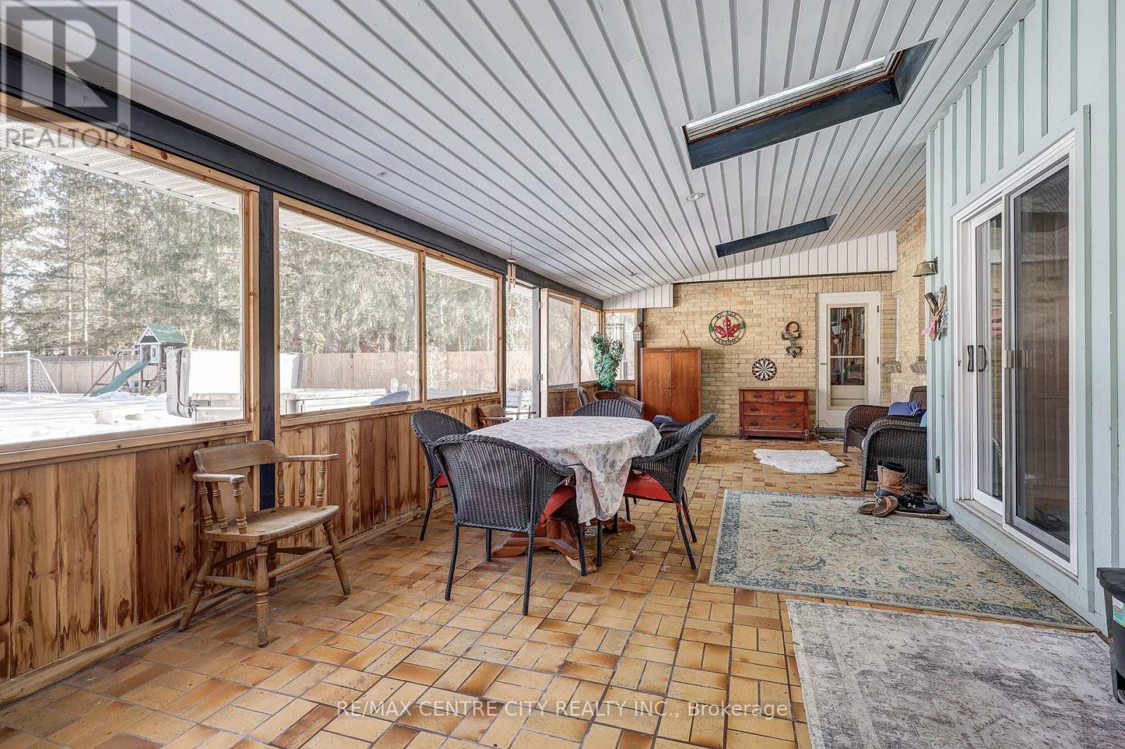 339 Sunset Drive, Central Elgin, Ontario  N5R 3C6 - Photo 49 - X12840160