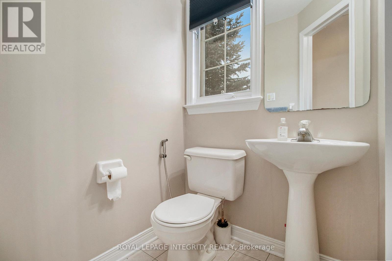 12 Cottingham Street, Ottawa, Ontario  K2G 6H7 - Photo 12 - X12840108