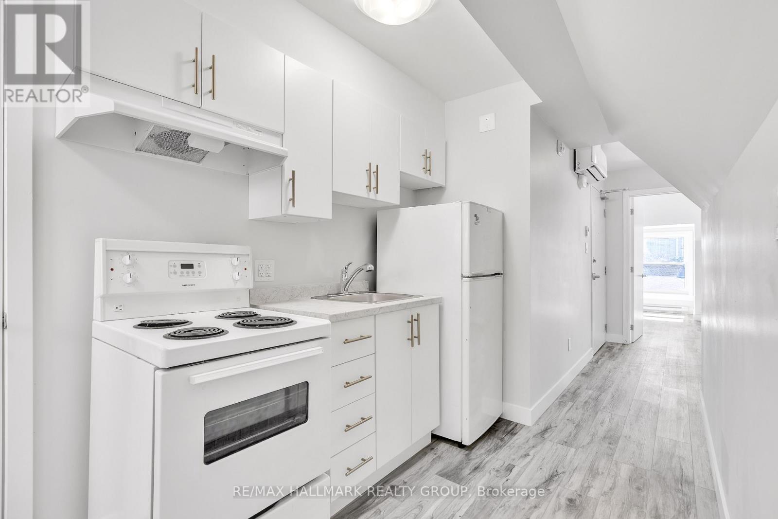 261 Somerset Street E, Ottawa, Ontario  K1N 6V5 - Photo 10 - X12840114