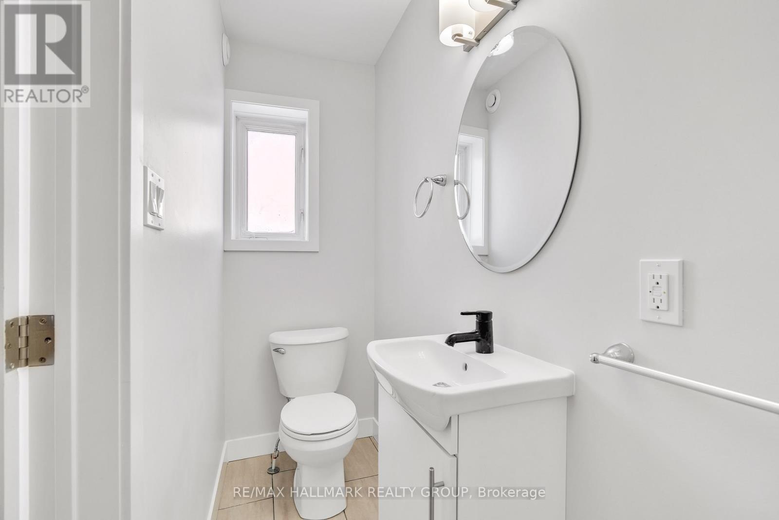 261 Somerset Street E, Ottawa, Ontario  K1N 6V5 - Photo 7 - X12840114