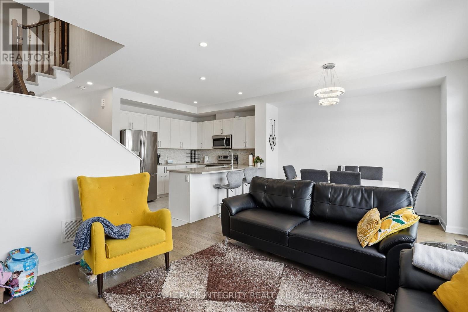 516 Prominence Way, Ottawa, Ontario  K4A 5L3 - Photo 13 - X12840166