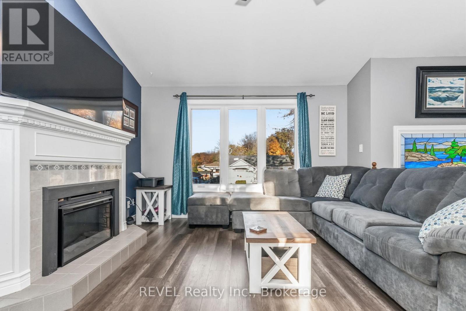 28 Park Street, Tay, Ontario  L0K 2A0 - Photo 13 - S12840052