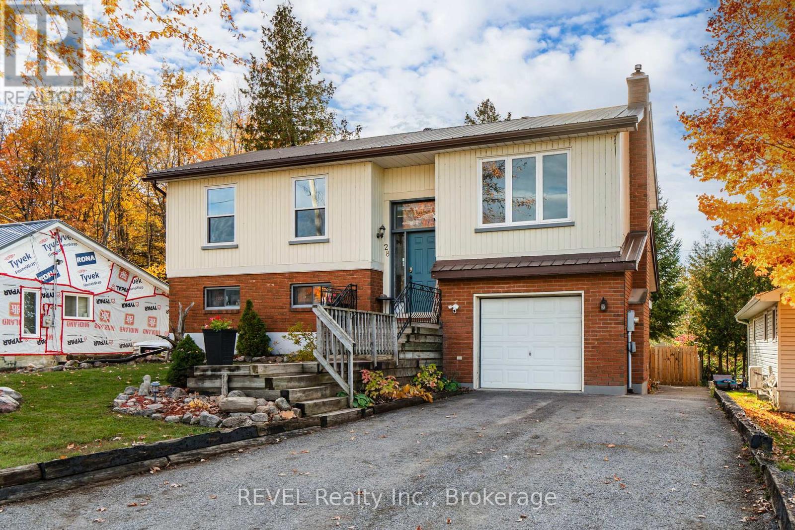 28 Park Street, Tay, Ontario  L0K 2A0 - Photo 2 - S12840052
