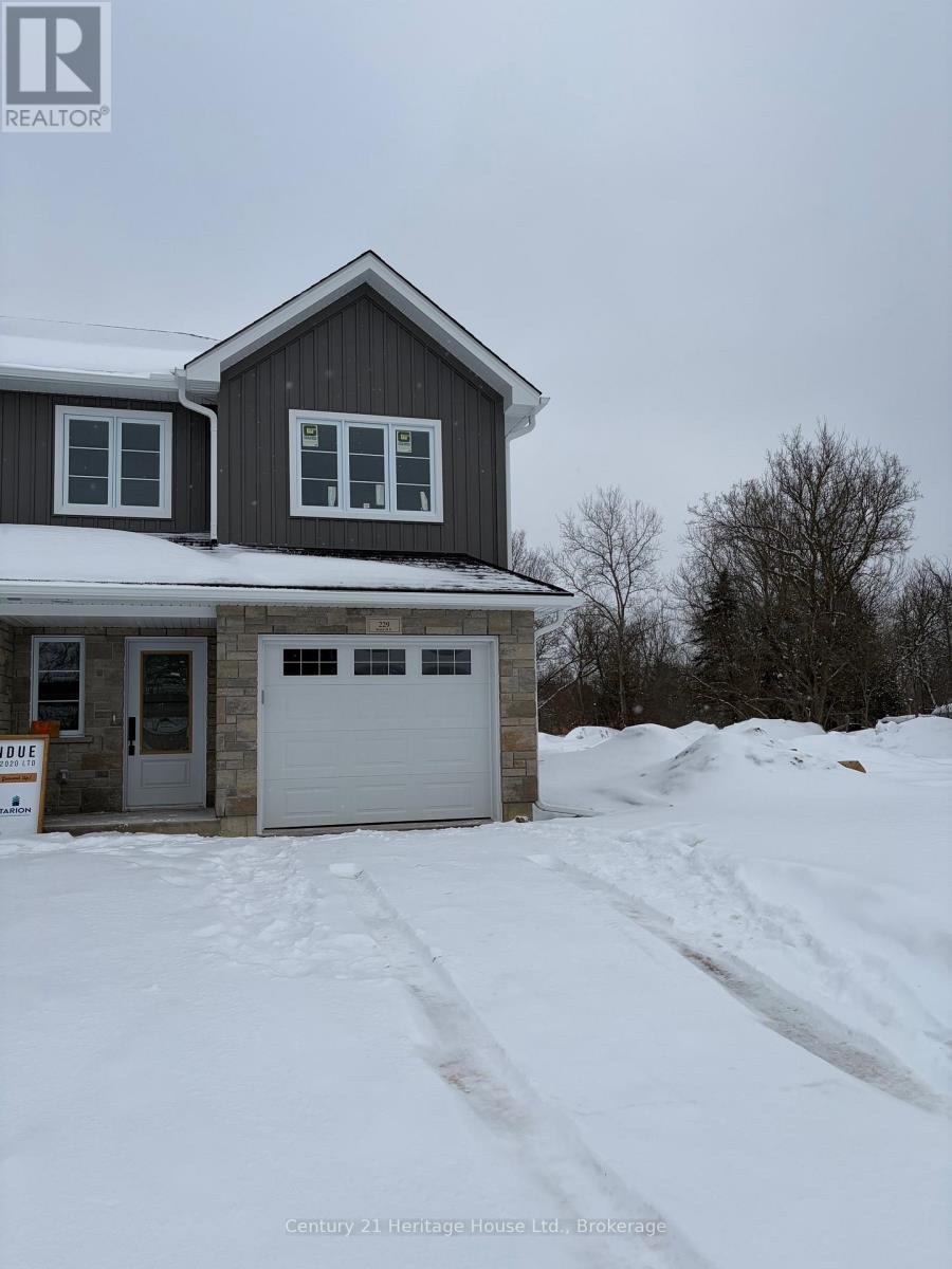 4 - 229 Bruce Street S, West Grey, Ontario  N0G 1R0 - Photo 2 - X12468225