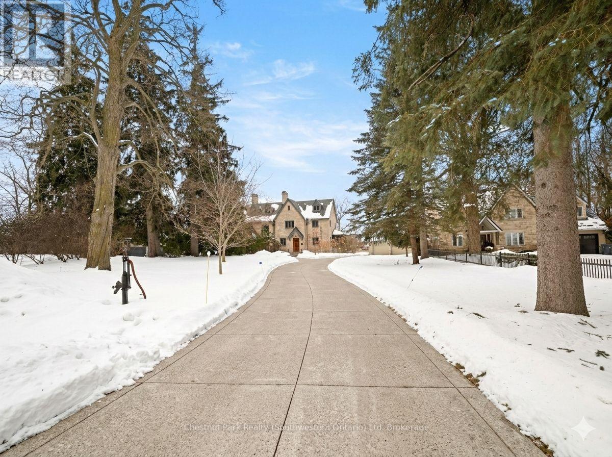 22 Stuart Street, Guelph, Ontario  N1E 4S4 - Photo 3 - X12828948