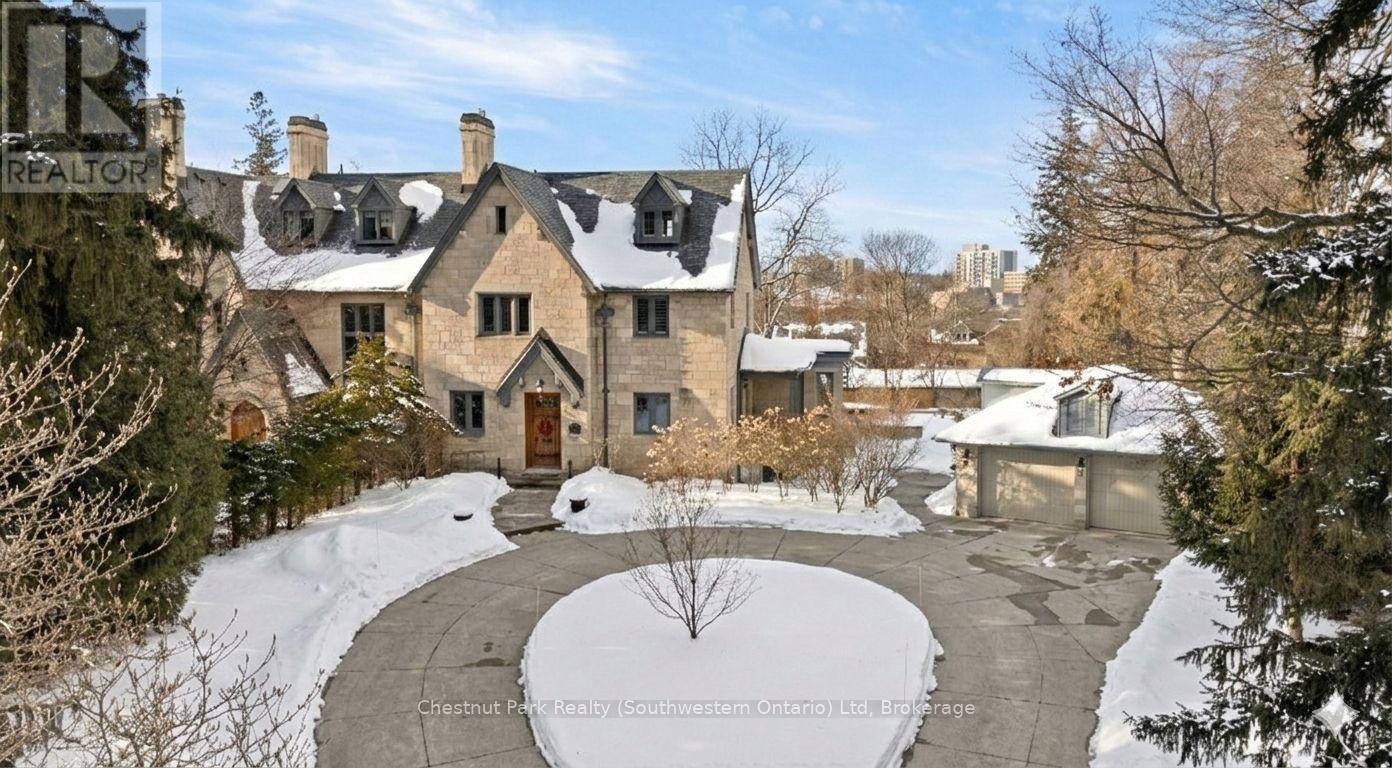 22 Stuart Street, Guelph, Ontario  N1E 4S4 - Photo 2 - X12828948