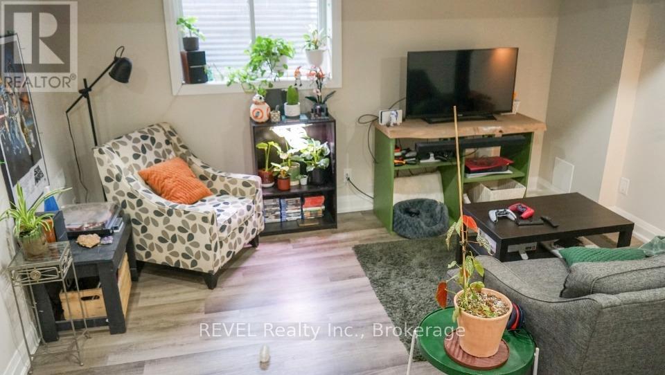 Lower - 510 Lloyd Avenue, Welland, Ontario  L3C 2Z5 - Photo 19 - X12840020