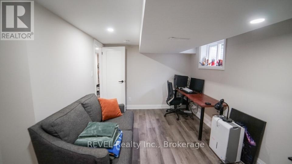 Lower - 510 Lloyd Avenue, Welland, Ontario  L3C 2Z5 - Photo 8 - X12840020