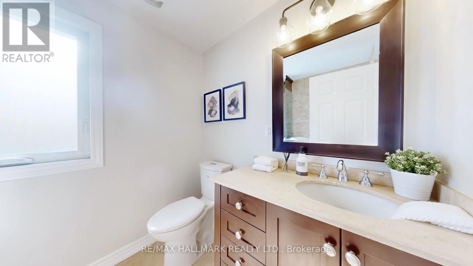 15a Myrtle Avenue, Toronto, Ontario  M4M 2A3 - Photo 21 - E12839324