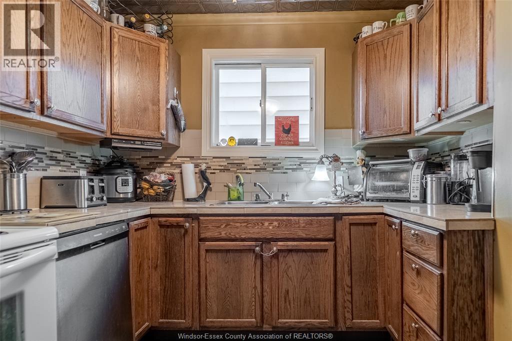 1341-43 Benjamin Avenue, Windsor, Ontario  N8X 3L3 - Photo 6 - 26004418