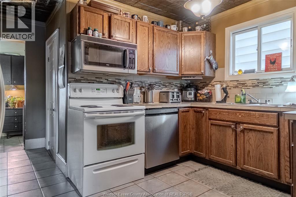 1341-43 Benjamin Avenue, Windsor, Ontario  N8X 3L3 - Photo 7 - 26004415