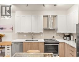 317 611 REGAN AVENUE, Coquitlam, British Columbia