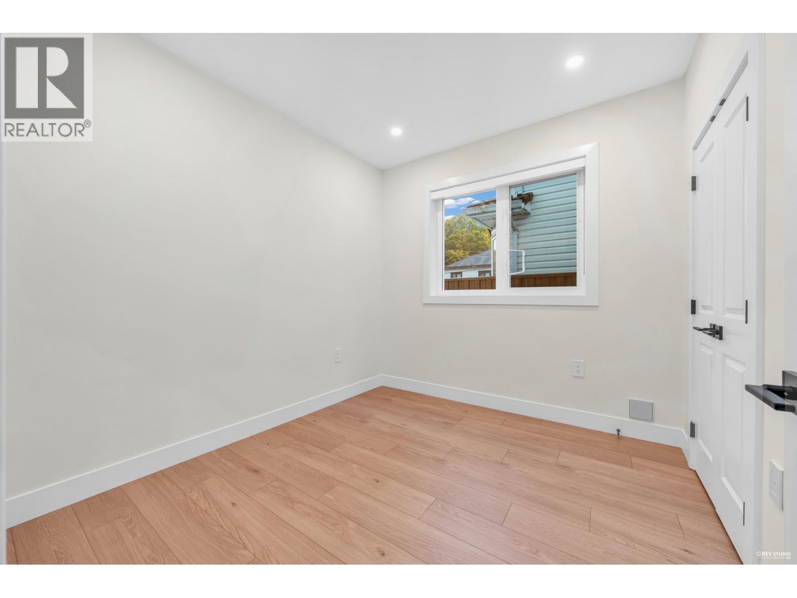 2 3090 Vanness Avenue, Vancouver, British Columbia  V5R 5A1 - Photo 17 - R3095369