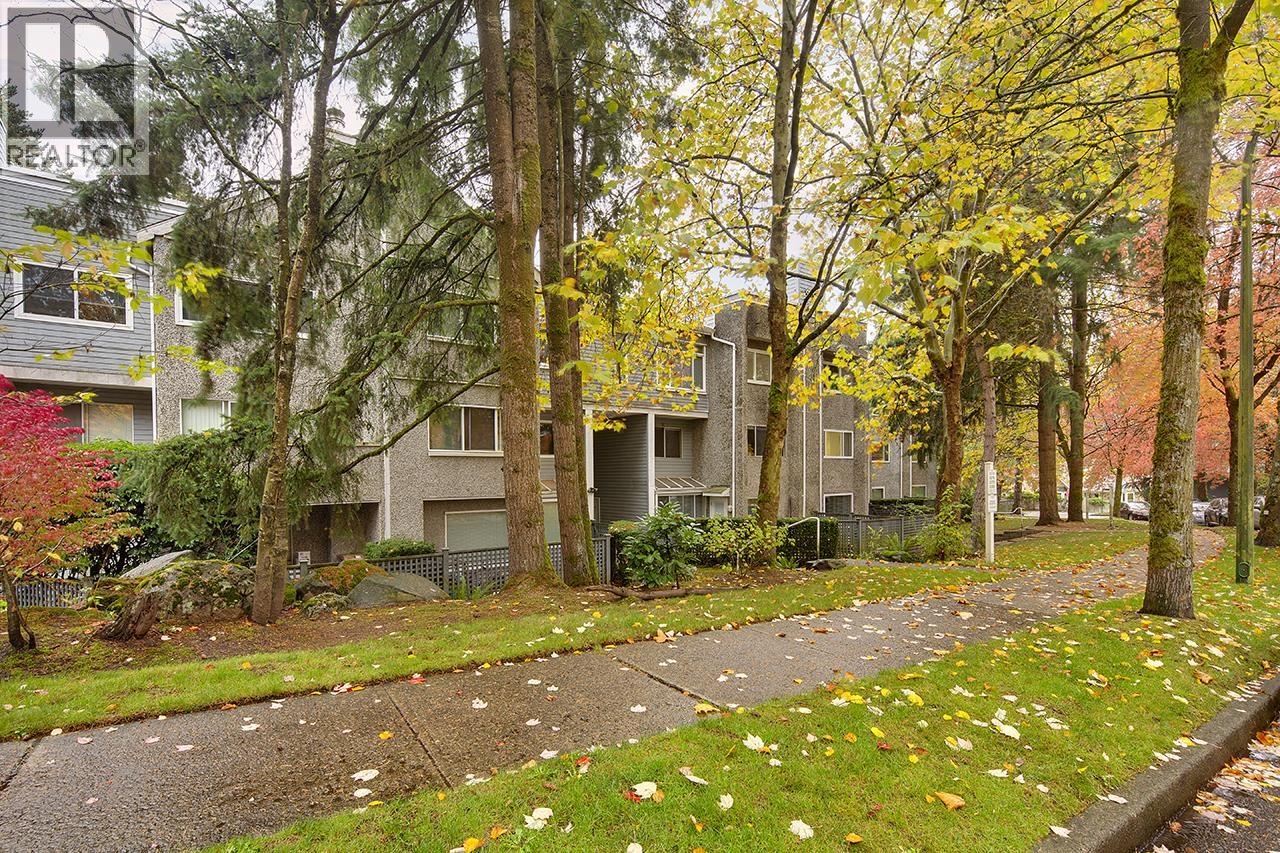 3380 Marquette Crescent, Vancouver, British Columbia  V5S 4K4 - Photo 2 - R3095397