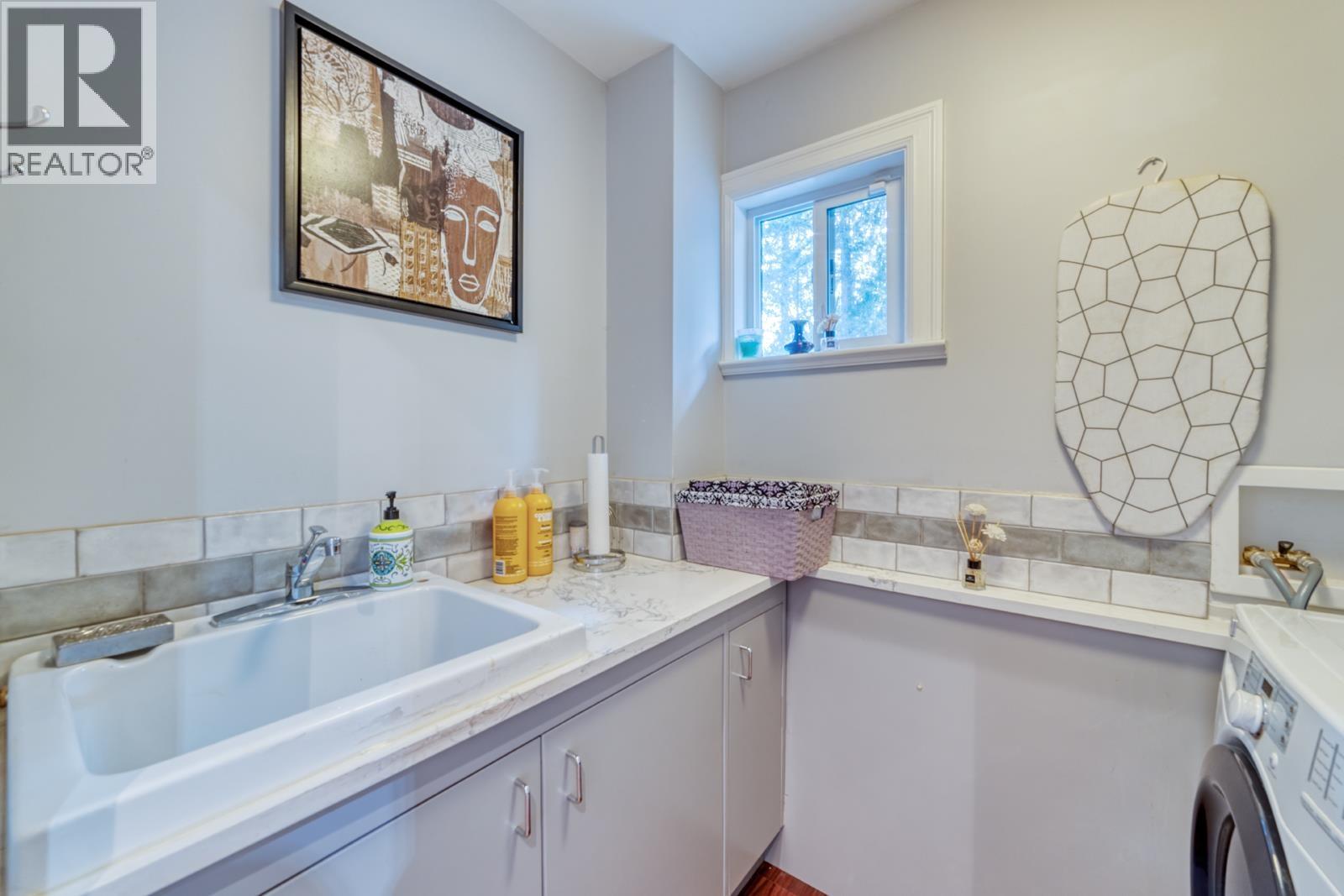 990 Kinsac Street, Coquitlam, British Columbia  V3J 4V1 - Photo 21 - R3095340