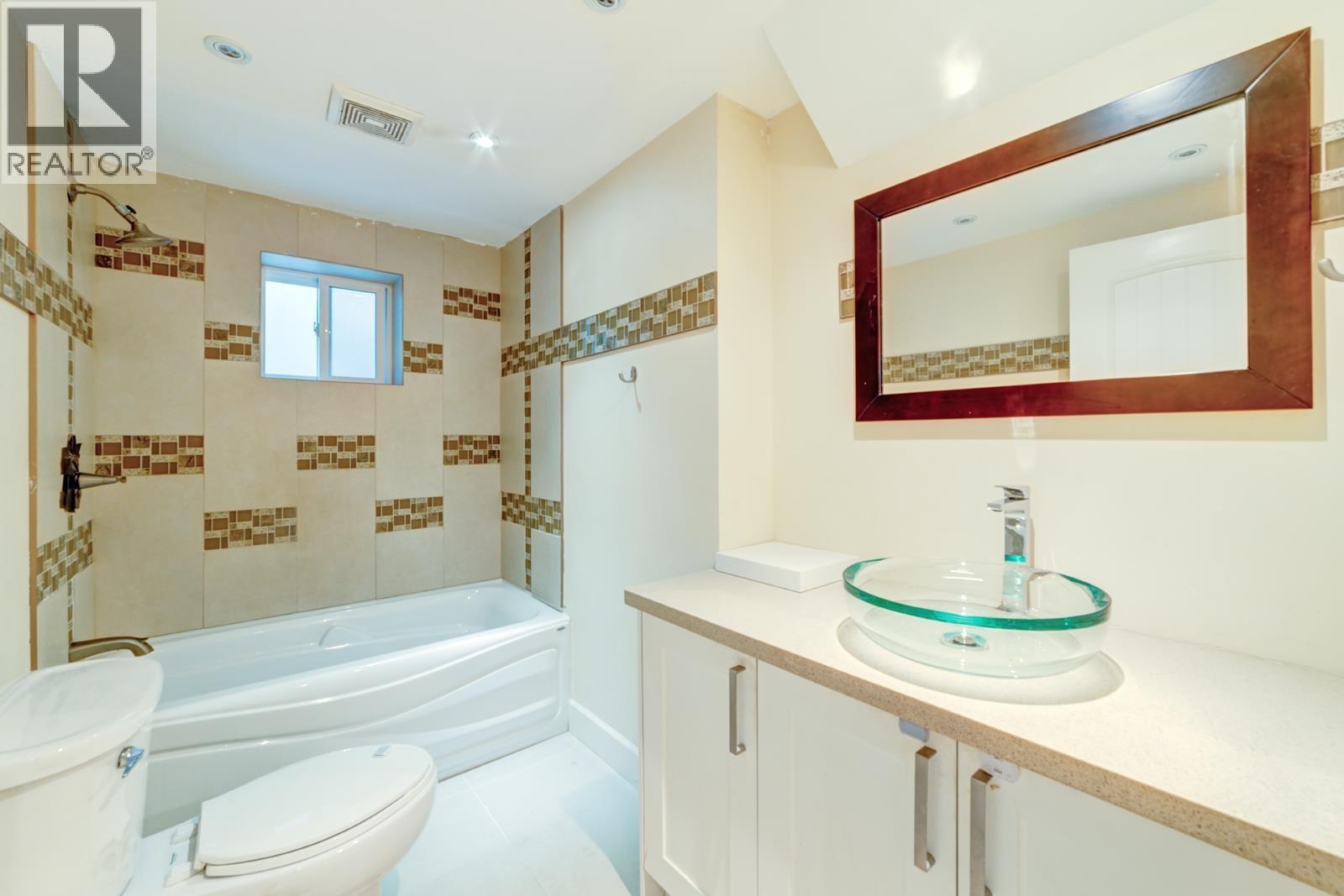 990 Kinsac Street, Coquitlam, British Columbia  V3J 4V1 - Photo 30 - R3095340