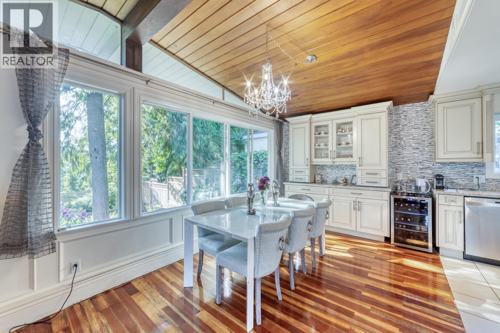 990 Kinsac Street, Coquitlam, British Columbia  V3J 4V1 - Photo 5 - R3095340