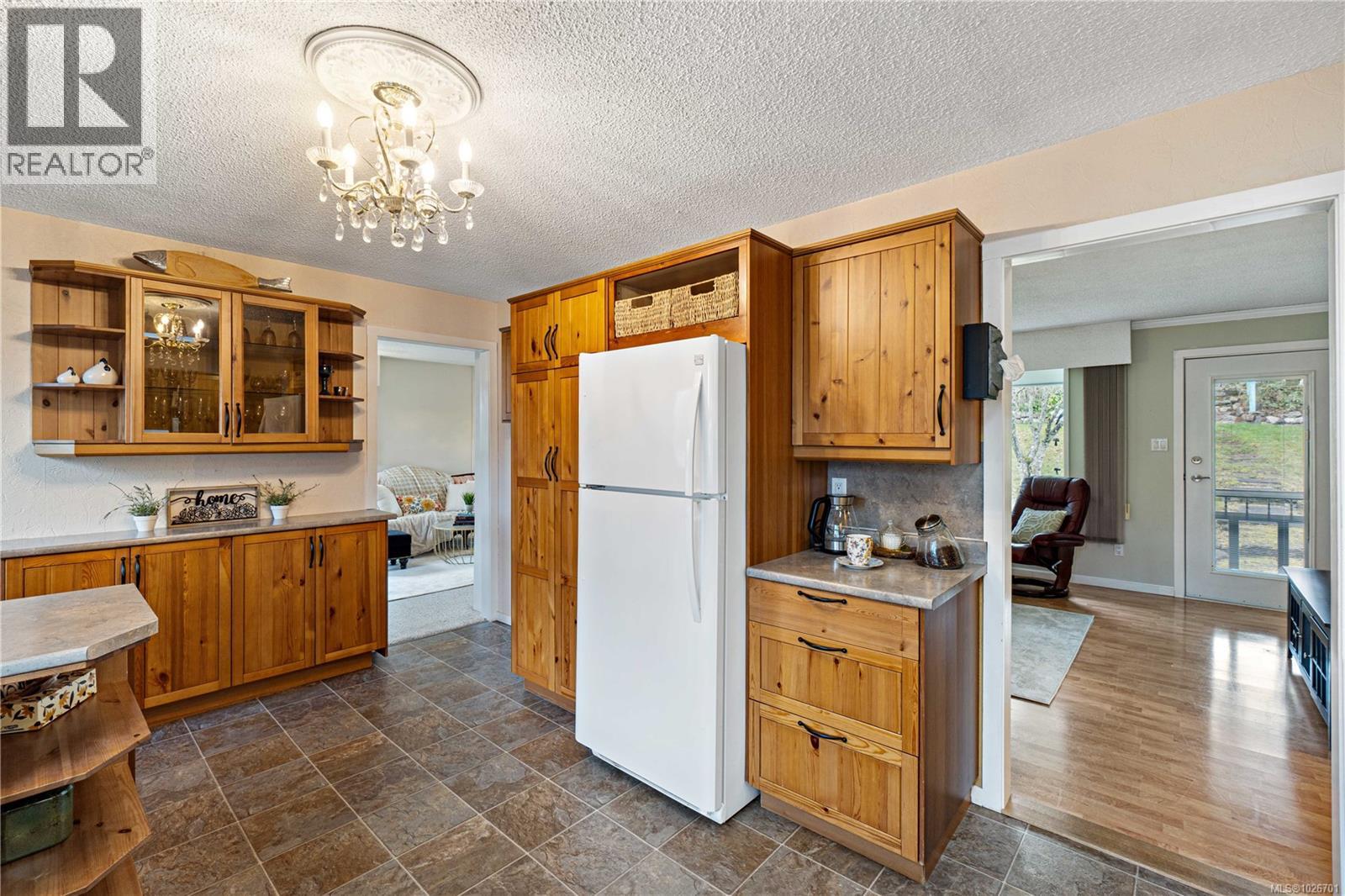 275 Pioneer Cres, Parksville, British Columbia  V9P 1V5 - Photo 3 - 1026701