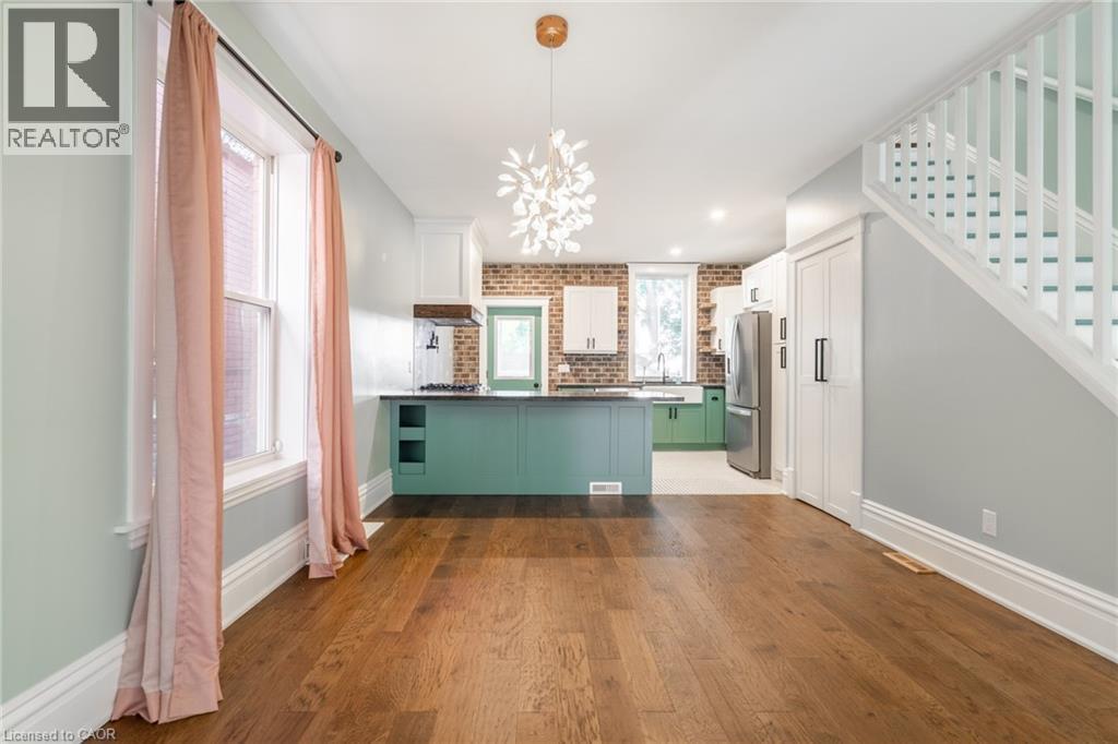 11 Lorne Avenue, Hamilton, Ontario  L8M 2X5 - Photo 8 - 40809195