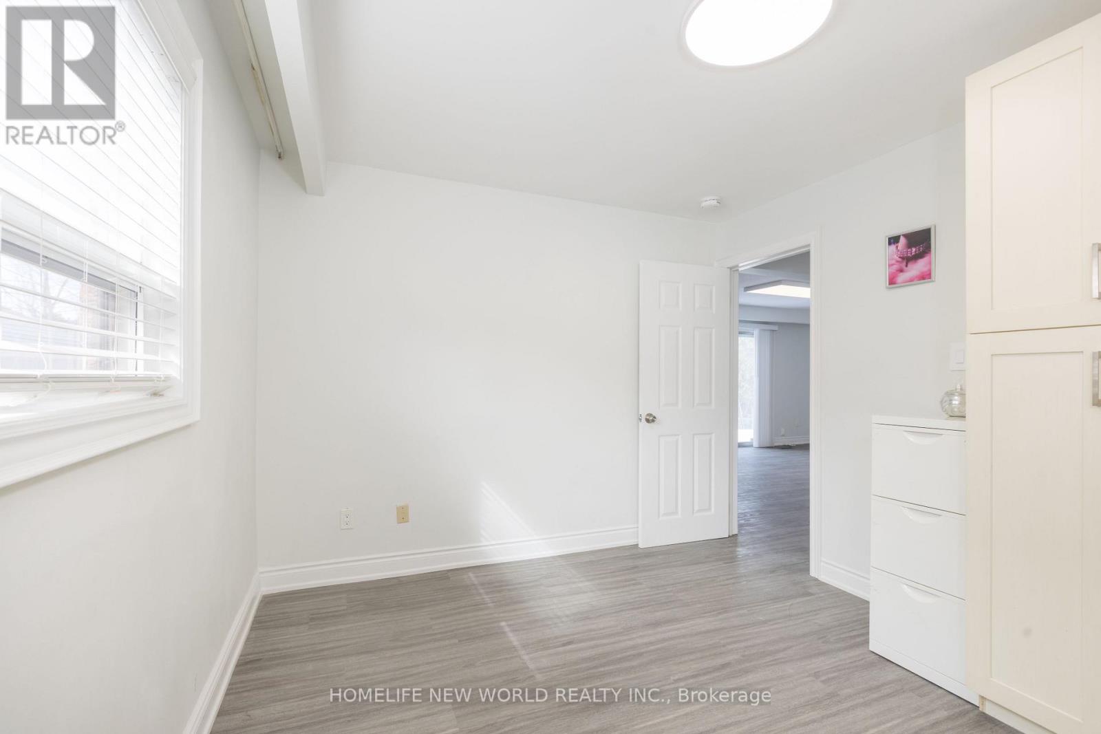 Part Of Main/ground Floor - 96 Ernest Avenue, Toronto, Ontario  M2J 3T6 - Photo 13 - C12840096