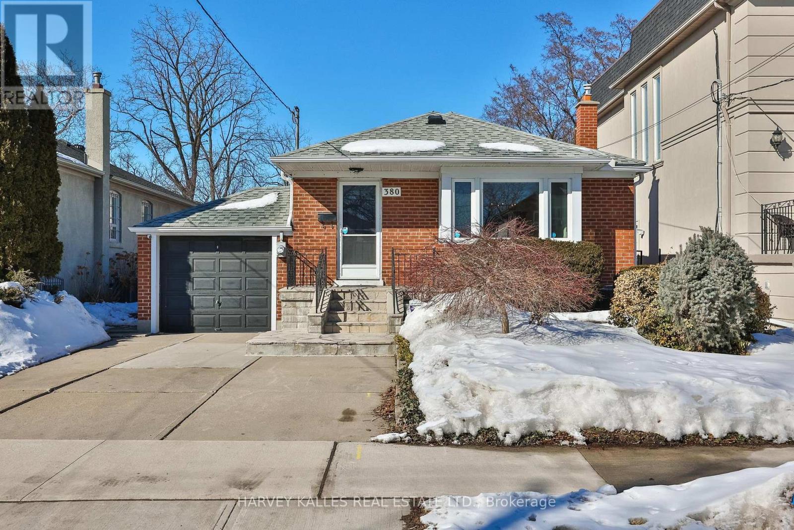 380 Brooke Avenue, Toronto, Ontario  M5M 2L6 - Photo 2 - C12840142