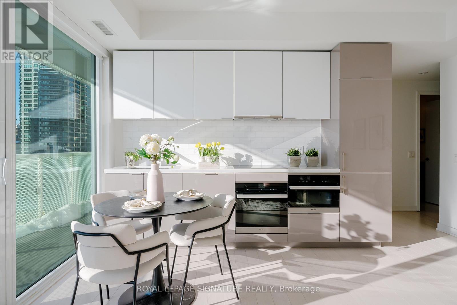 711 - 15 Queens Quay E, Toronto, Ontario  M5E 0C5 - Photo 5 - C12840148