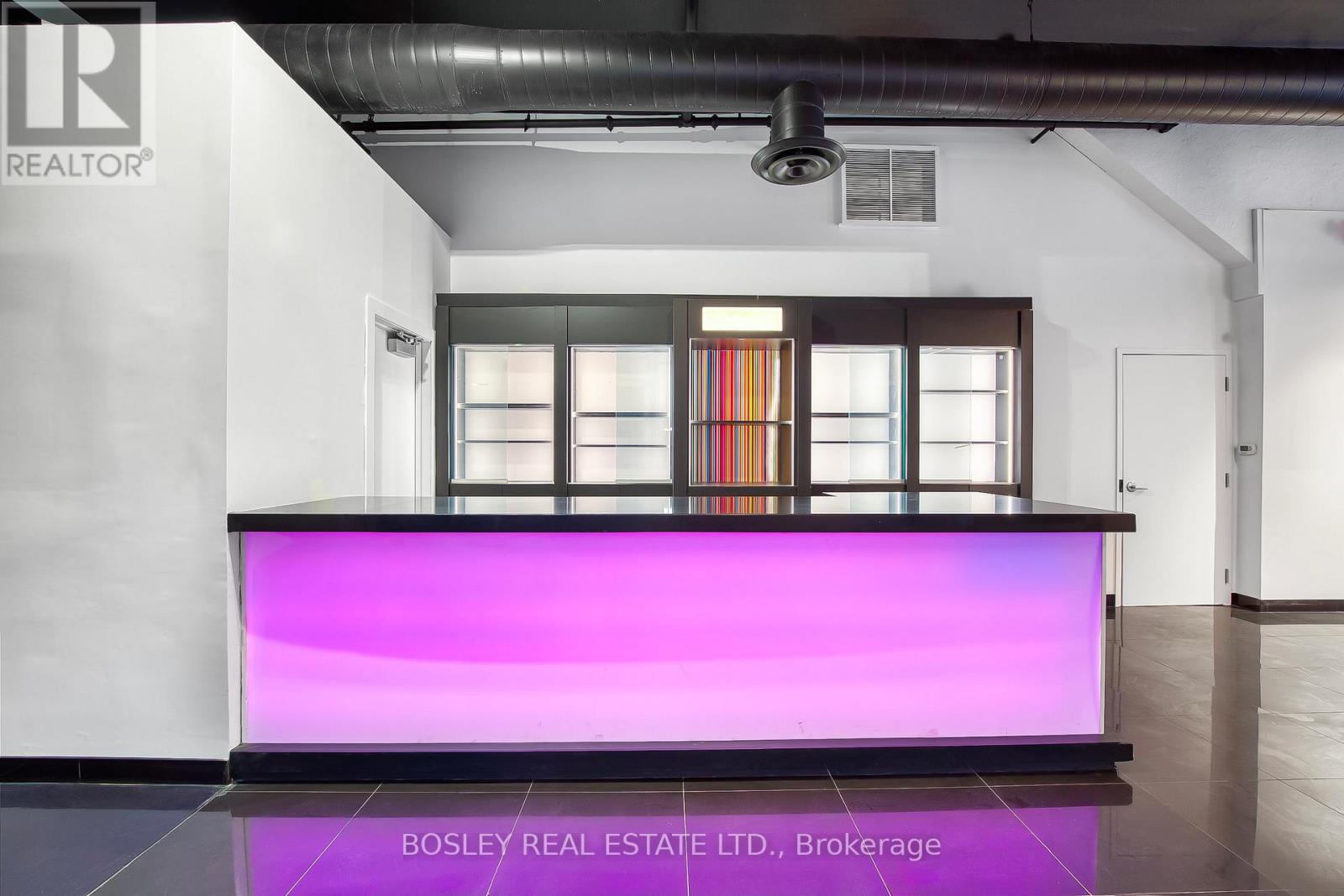 Entire Main Floor - 1184 Queen Street W, Toronto, Ontario  M6J 1J5 - Photo 12 - C12840156