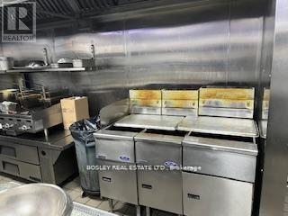 Entire Main Floor - 1184 Queen Street W, Toronto, Ontario  M6J 1J5 - Photo 29 - C12840156