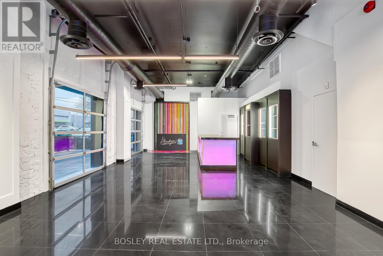 Entire Main Floor - 1184 Queen Street W, Toronto, Ontario  M6J 1J5 - Photo 9 - C12840156