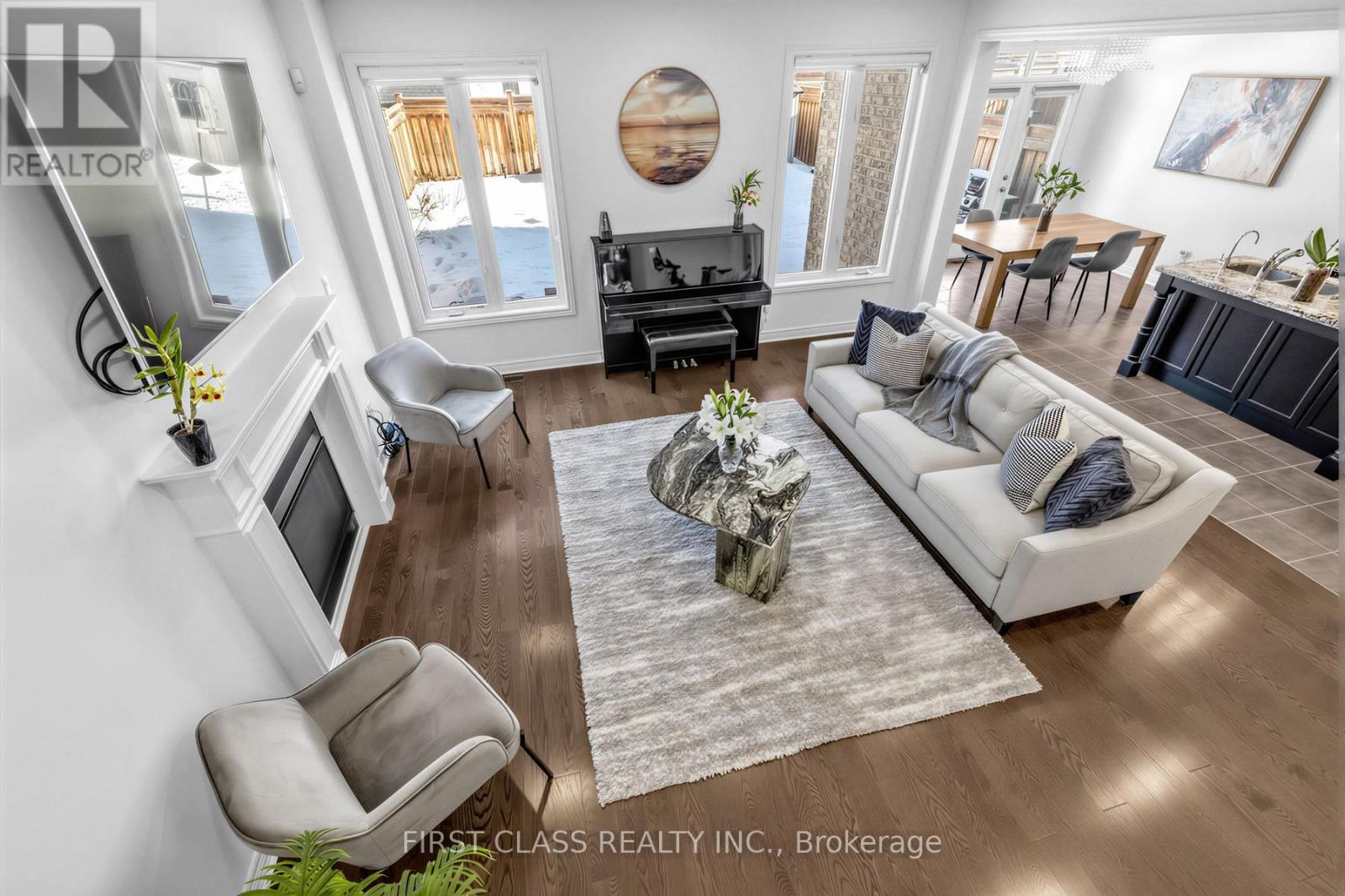 275 WILLIAM GRAHAM DRIVE, Aurora, Ontario