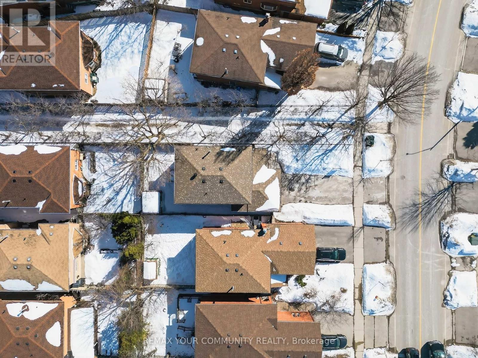 27 Pugsley Avenue, Richmond Hill (Crosby), Ontario  L4C 8V2 - Photo 16 - N12721962