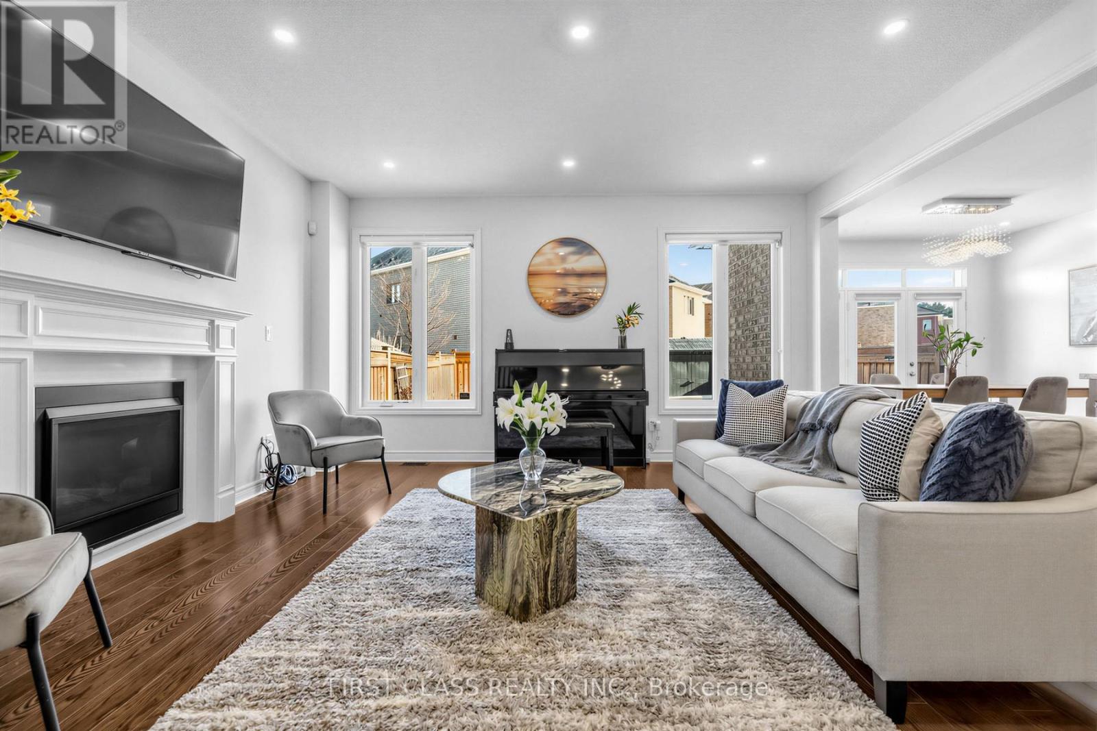 275 William Graham Drive, Aurora, Ontario  L4G 0W4 - Photo 5 - N12839238