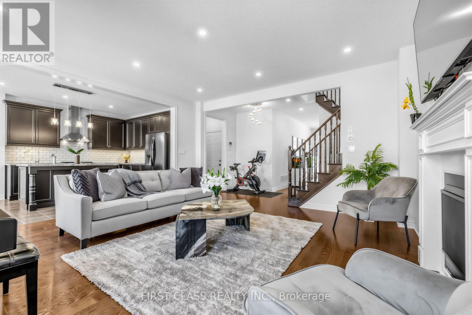 275 William Graham Drive, Aurora, Ontario  L4G 0W4 - Photo 7 - N12839238