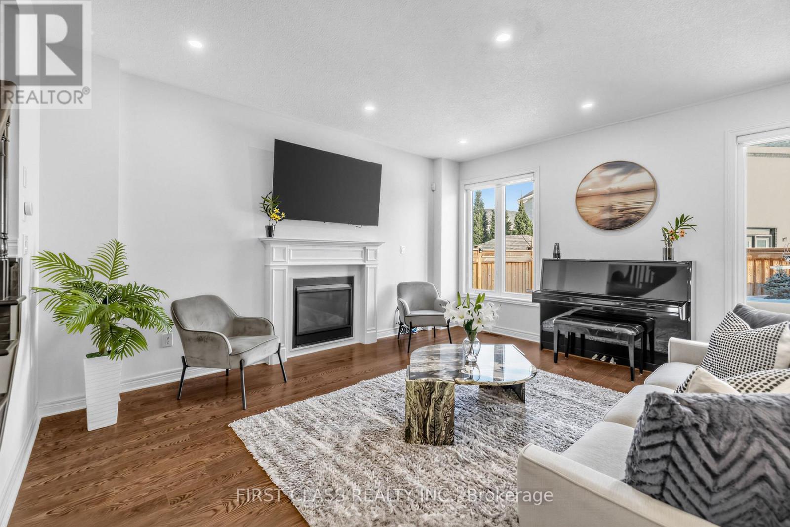 275 William Graham Drive, Aurora, Ontario  L4G 0W4 - Photo 6 - N12839238