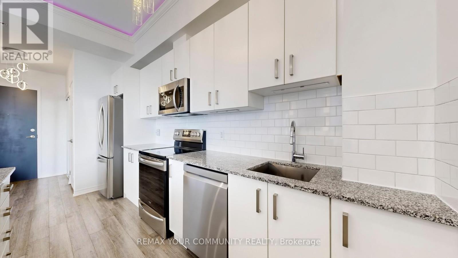 726 - 11611 Yonge Street, Richmond Hill, Ontario  L4E 1G2 - Photo 18 - N12840012