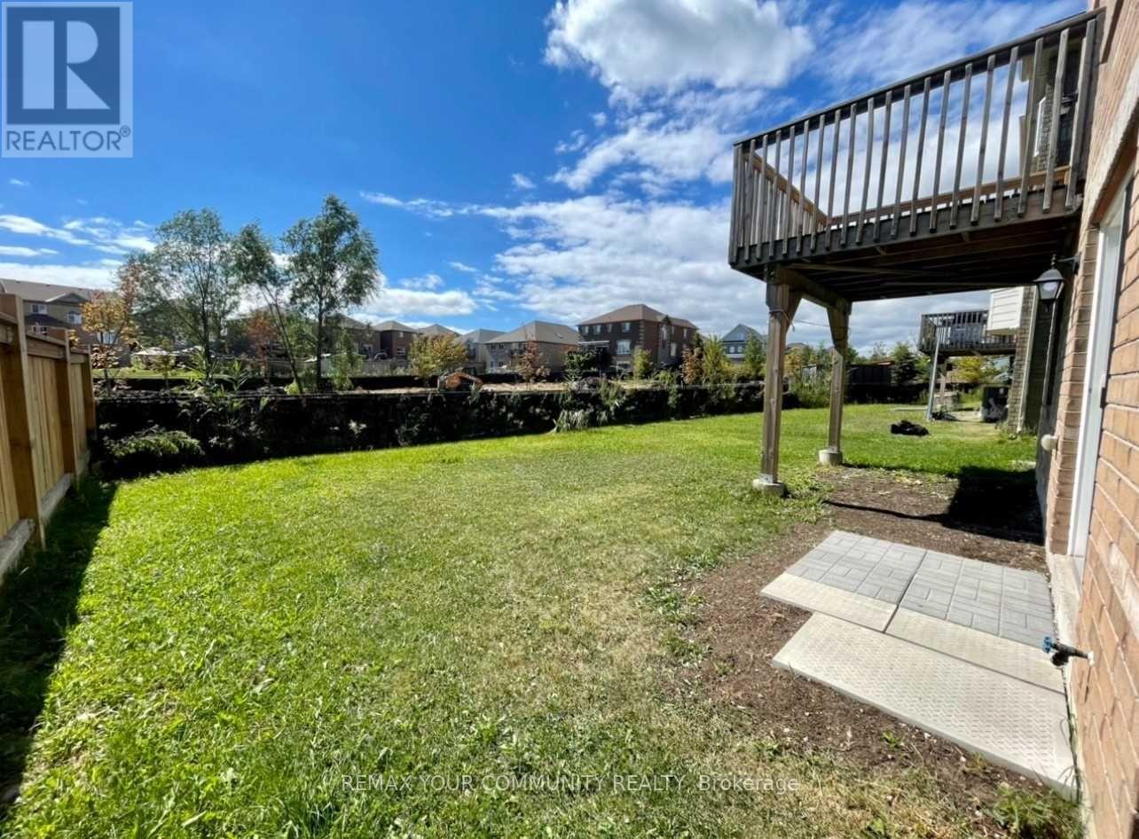 1385 Hunter (Main Flr) Street, Innisfil, Ontario  L9S 4B7 - Photo 17 - N12840098