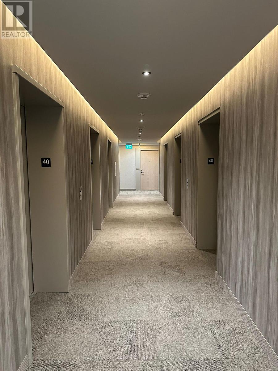 4007 - 8 Interchange Way, Vaughan, Ontario  L4K 0R2 - Photo 13 - N12840120