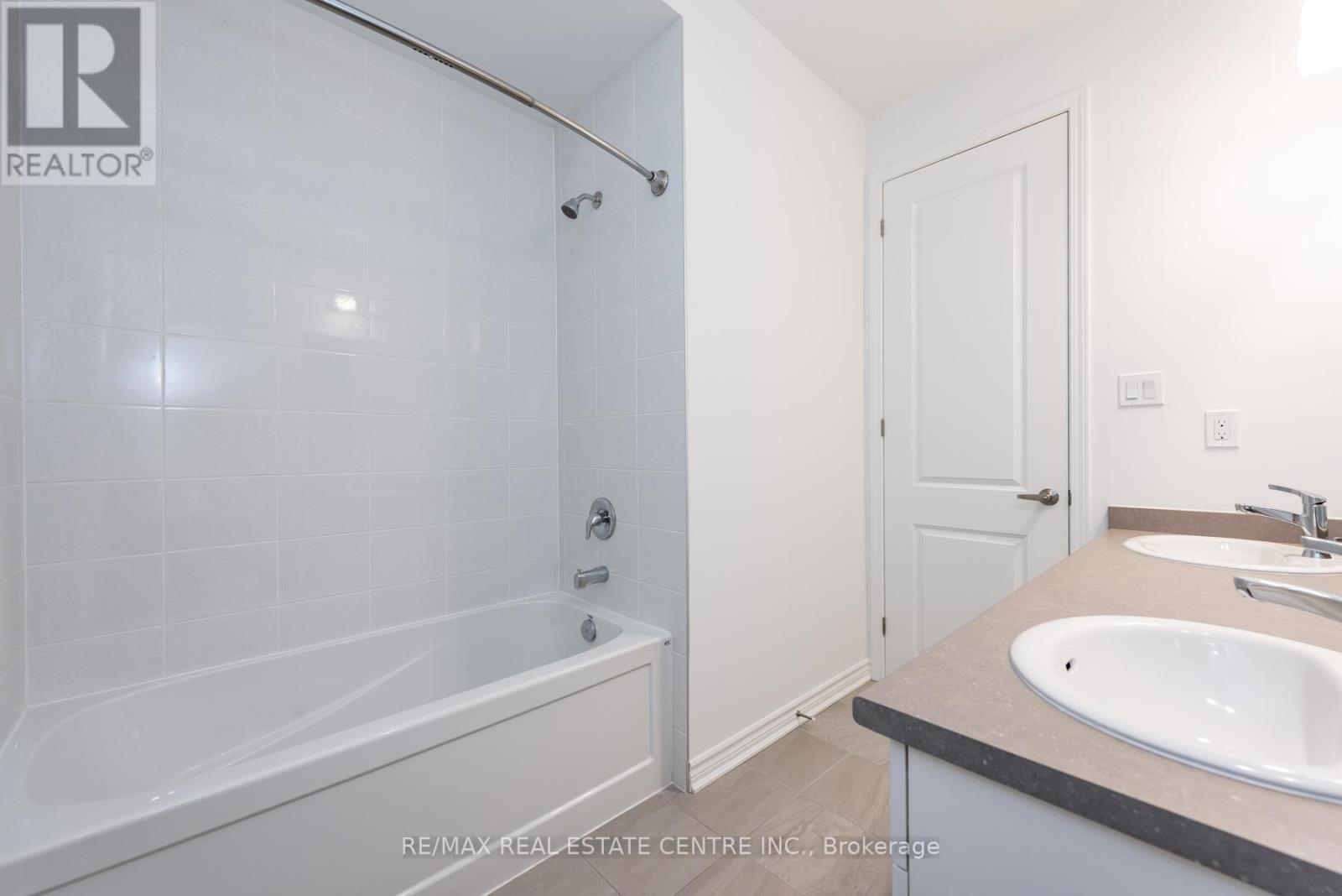 Unknown Address, ,     - Photo 25 - W12820614