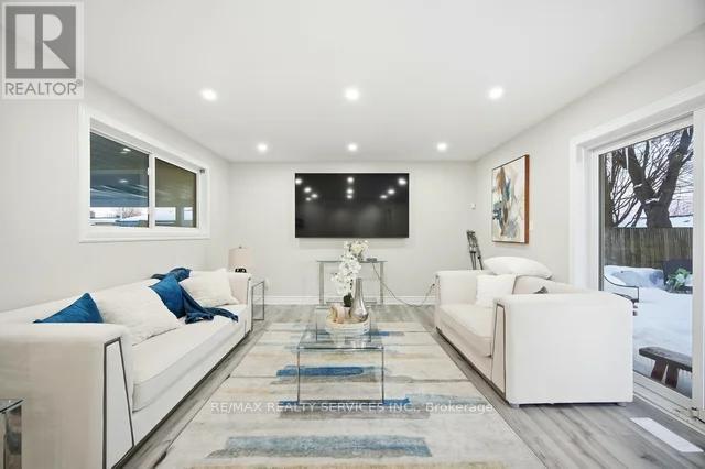 15 Langwith Court, Brampton, Ontario  L6Y 1Z9 - Photo 9 - W12839066