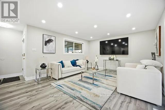 15 Langwith Court, Brampton, Ontario  L6Y 1Z9 - Photo 10 - W12839066