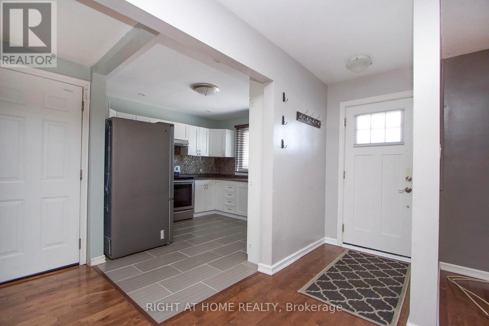 Main Floor - 94 Emperor Street, Ajax, Ontario  L1S 1N2 - Photo 3 - E12827372