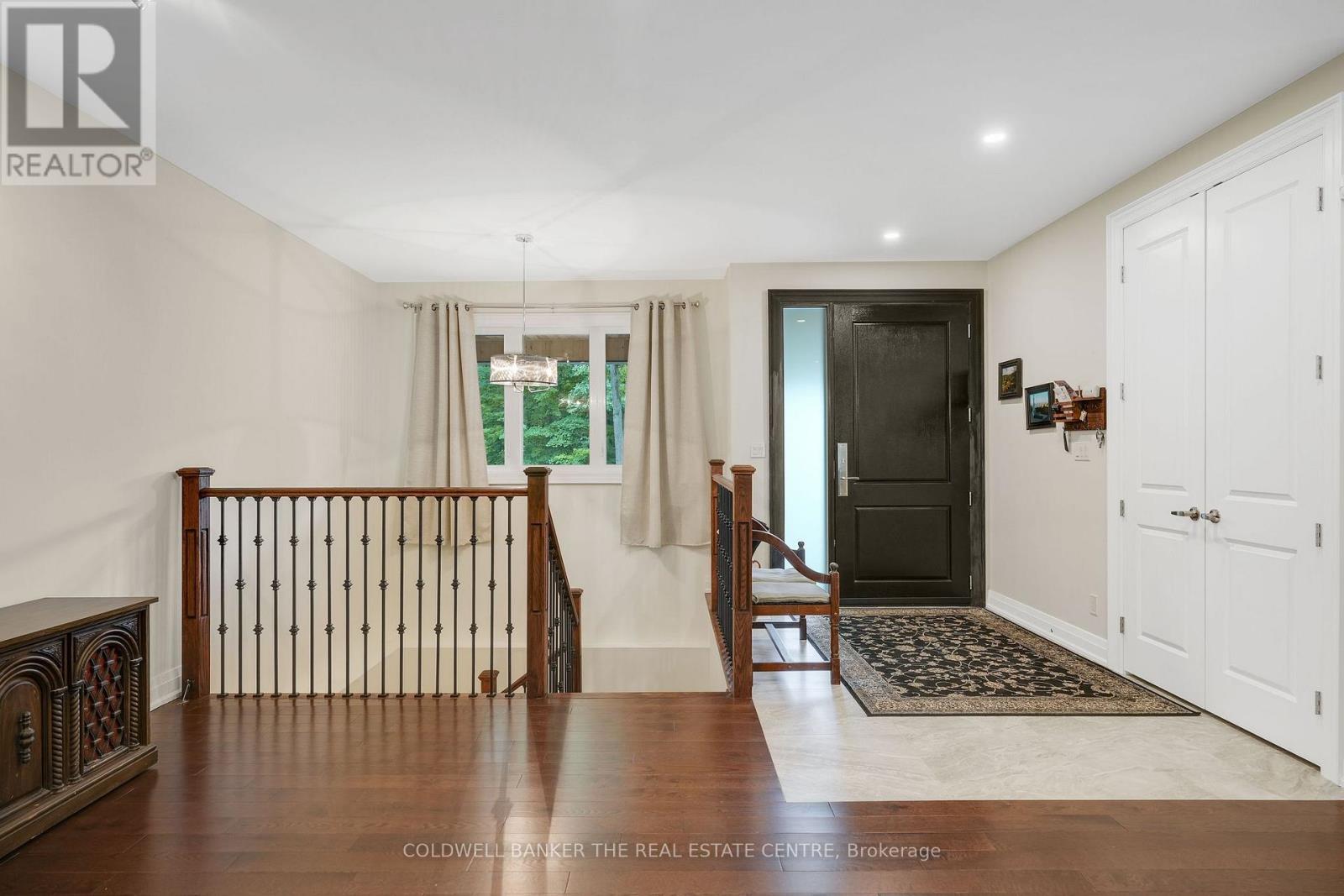 34 Oakwood Avenue, Tiny, Ontario  L9M 0J2 - Photo 3 - S12840090