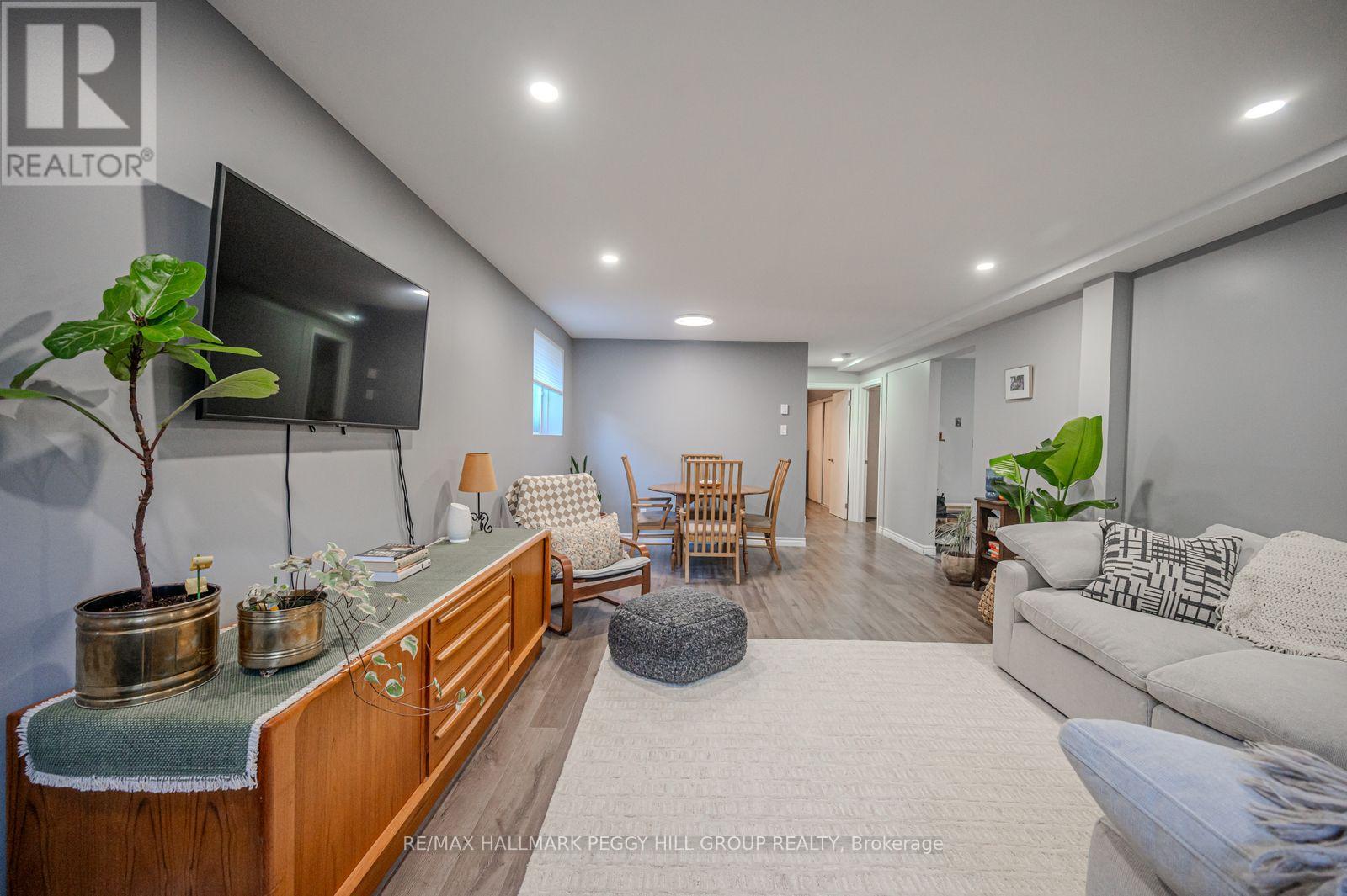 Lower - 63 Gunn Street, Barrie, Ontario  L4M 2H4 - Photo 4 - S12840128